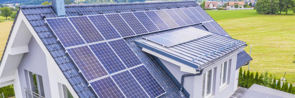 КАК ВЫБРАТЬ СОЛНЕЧНЫЕ БАТАРЕИ ДЛЯ ЧАСТНОГО ДОМА ИЛИ ДАЧИ