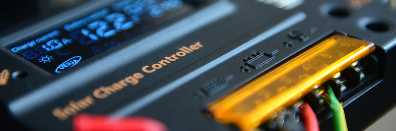 Контроллер заряда солнечных батарей назначение и особенности выбора